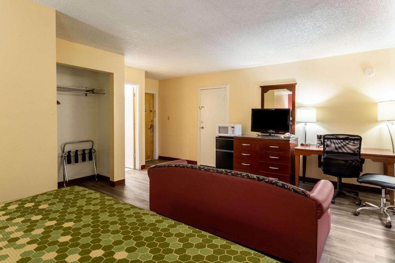 Econo Lodge Gallup Exteriér fotografie