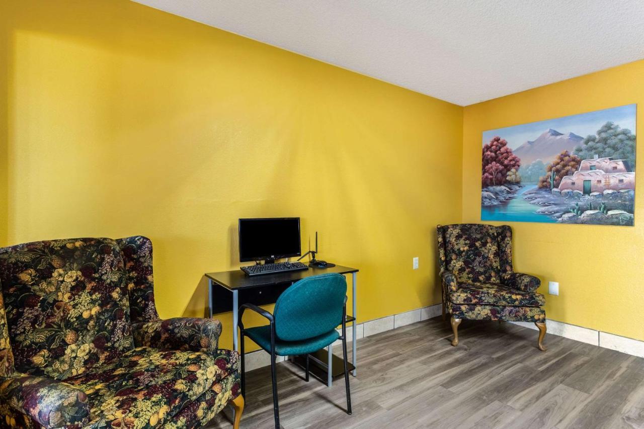 Econo Lodge Gallup Exteriér fotografie